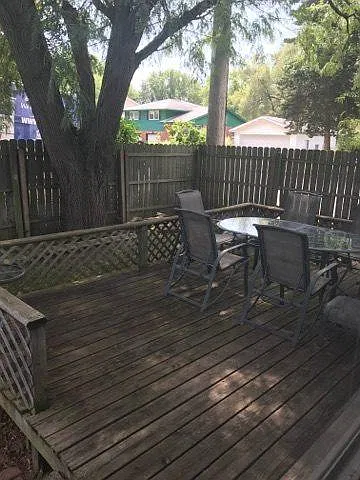 3 bed, 888 sqft, $1,550 — Photo 4