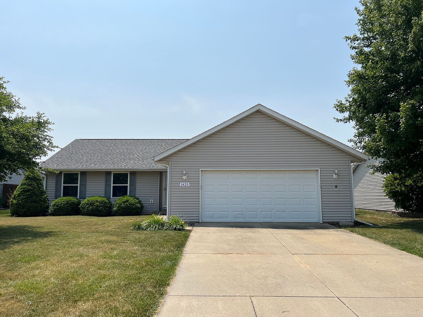 1425 Honeysuckle Ln, Farmer City, IL 61842 Zillow