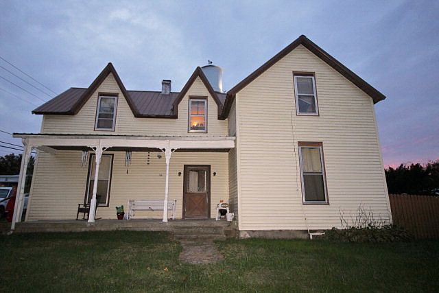 1st image of 748 Griffin St