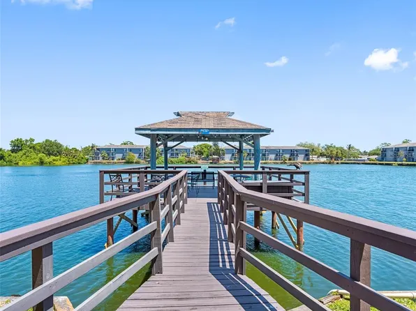11485 Oakhurst Rd #312, Largo, FL 33774