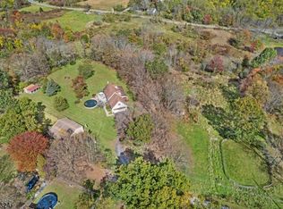 36-38 Old Clove Rd, Sussex, NJ 07461