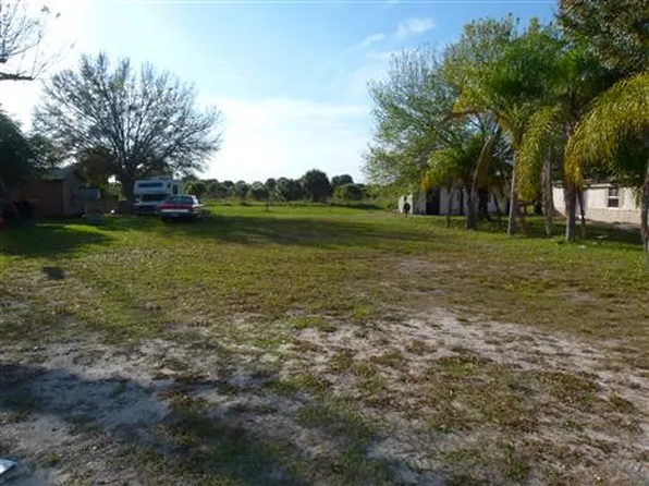 1346 Lake Dr, Okeechobee, FL 34974
