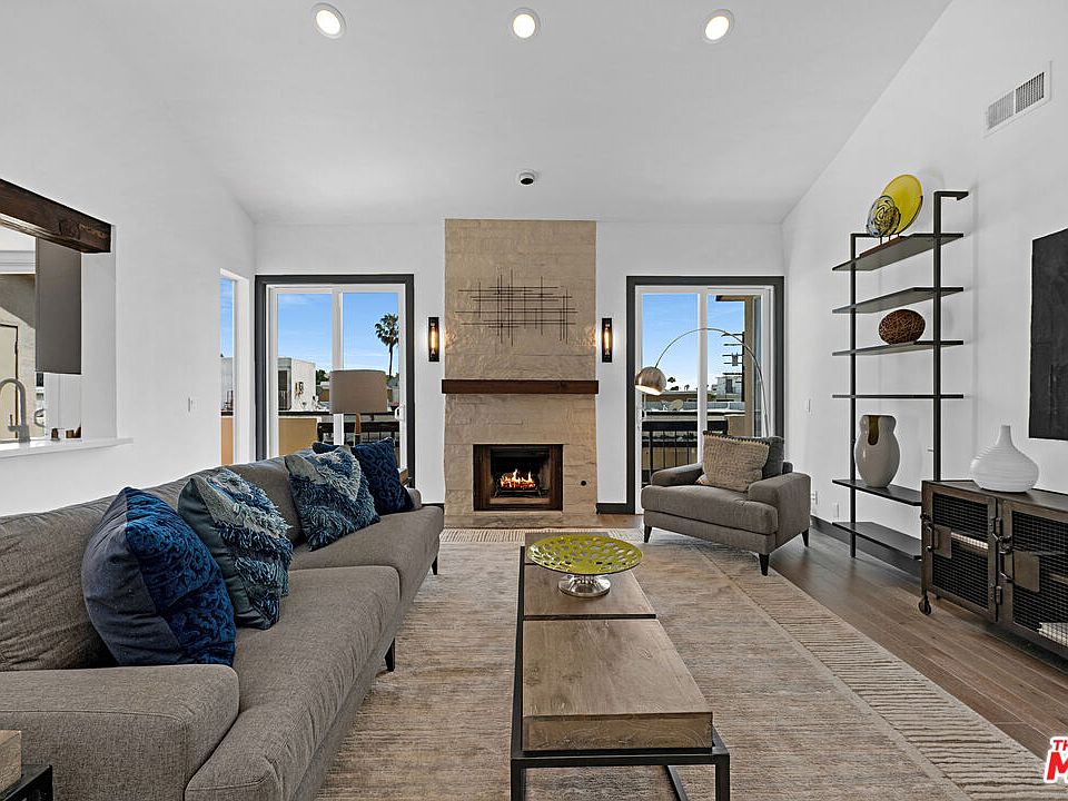 1st image of 723 Westmount Dr APT 305