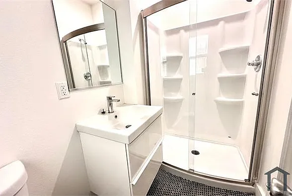 1580 W 30th St #3000 — Photo 13
