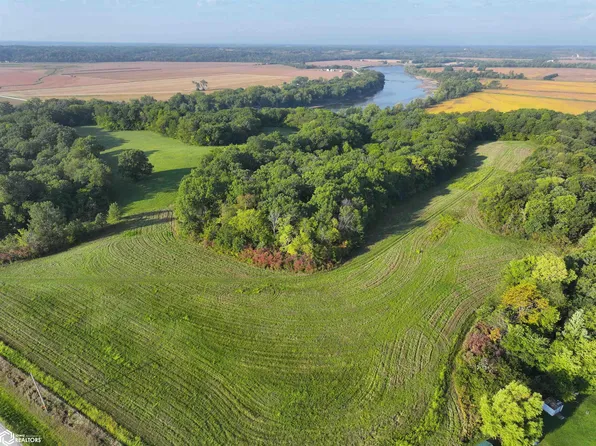 63rd Ave, Eldon, IA 52554