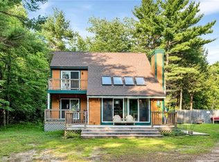 425 N Shore Rd, New Gloucester, ME 04260