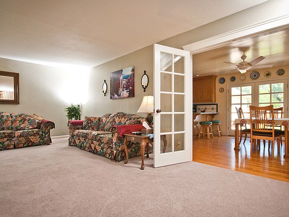 2nd image of 7657 Roberts Dr