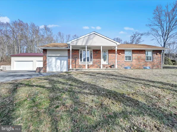 53 E Adamsdale Rd, Schuylkill Haven, PA 17972