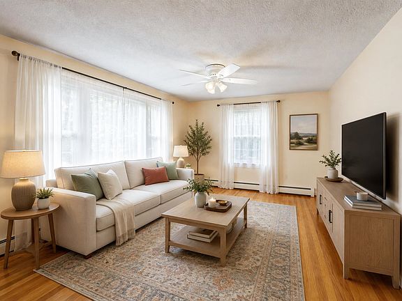 3rd image of 18 Williams Street