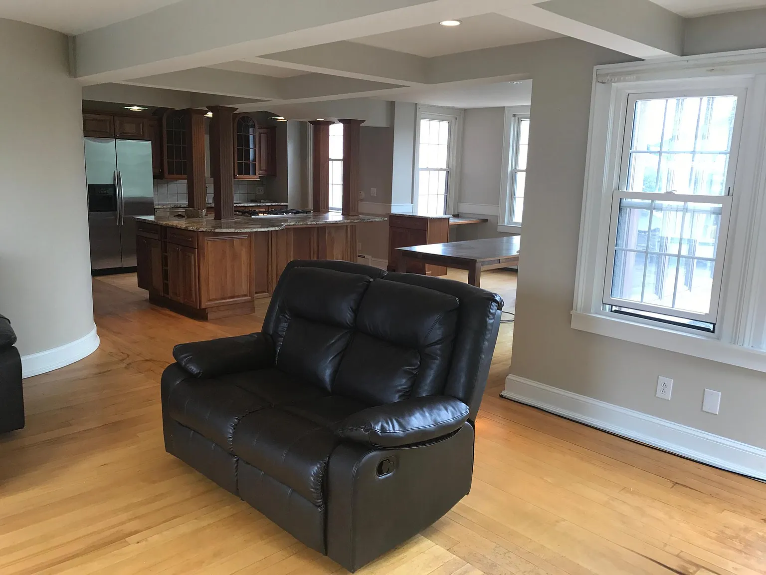 7 bed, 3000 sqft, $5,000 — Photo 3
