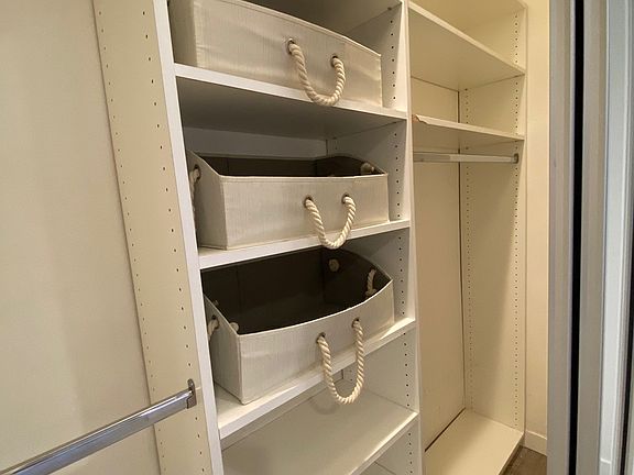 4th image of 1217 S Sherbourne Dr APT 1