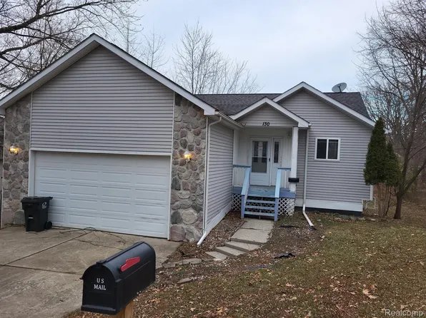 130 Dresden Ave, Pontiac, MI 48340