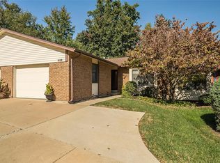 259 Timberbrook Dr #E, Saint Peters, MO