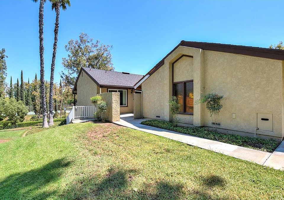 1st image of 17501 Cerro Vista Dr
