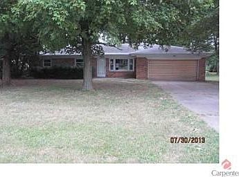 2nd image of 2404 N Everett St