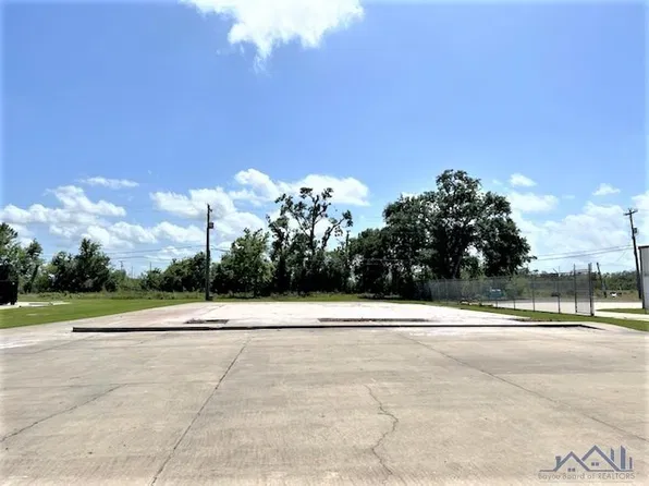 267 Corporate Dr, Houma, LA 70360