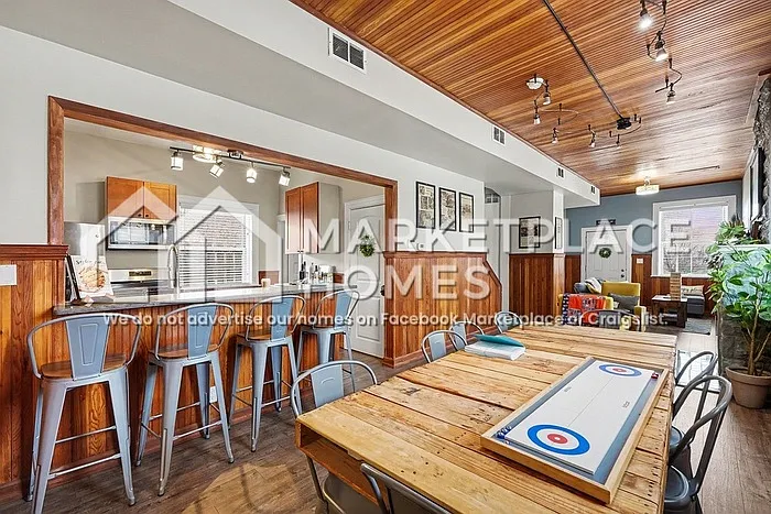 1391 Woodbridge St — Photo 8