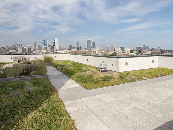 5th image of 360 Smith St APT 6E