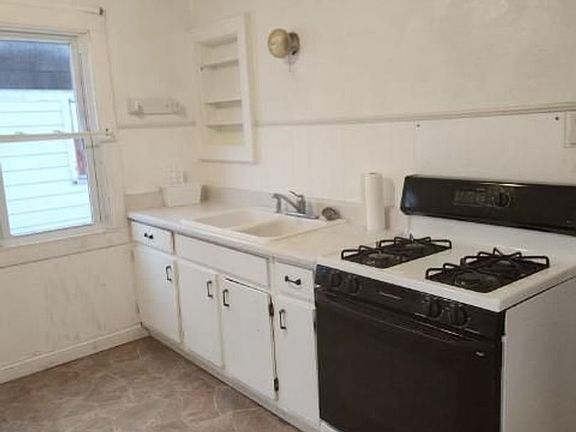 5th image of 1204 N 45th St #1204