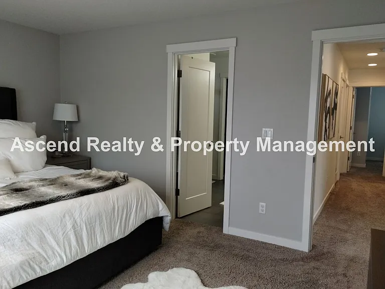 958 SW Adrian Ter — Photo 24