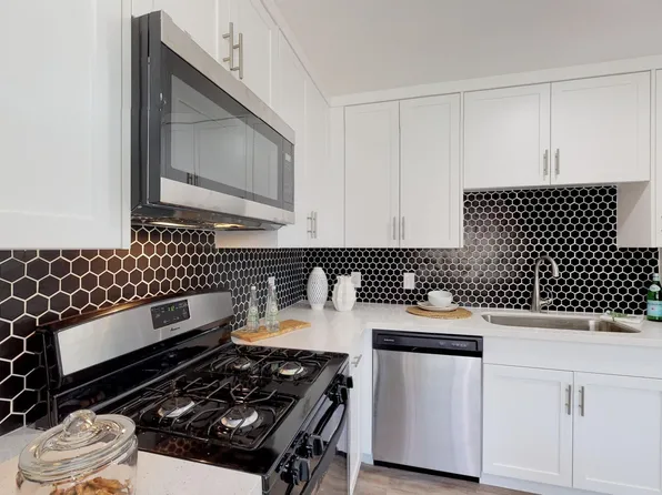 Prickly Pear, 205 W Vermont Ave APT 10, Escondido, CA 92025