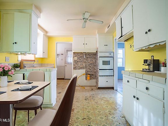 4th image of 1357 Boyden Ave