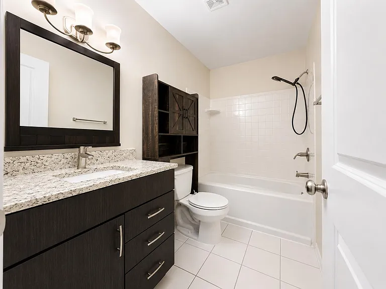 810 Plate St #203 — Photo 8