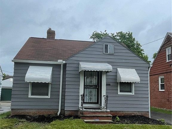 2nd image of 16301 Glendale Ave