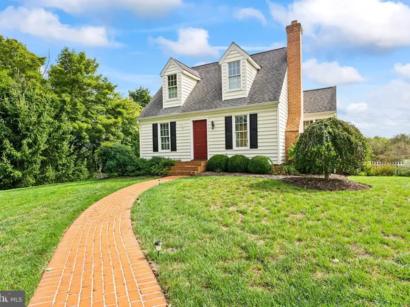 5835 Red Hill Rd, Keedysville, MD 21756