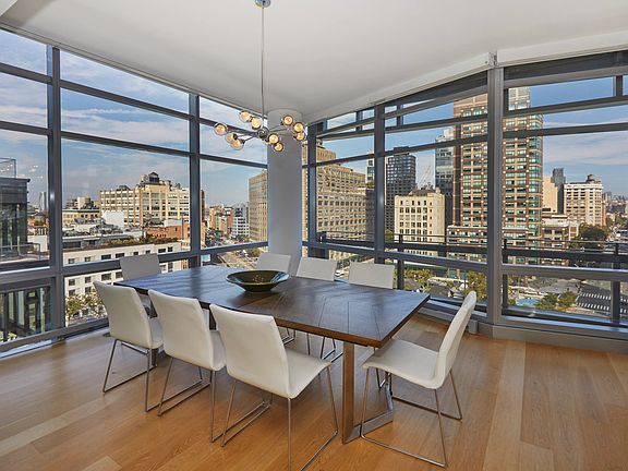 5th image of 1 York St APT 10A