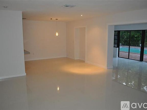5th image of 1511 Trillo Ave