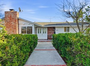 225 W Meadow Dr, Palo Alto, CA
