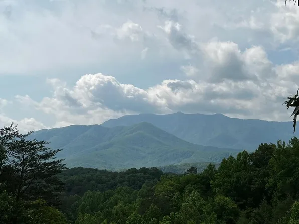 2 Vista Dr Lot 2, Gatlinburg, TN 37738