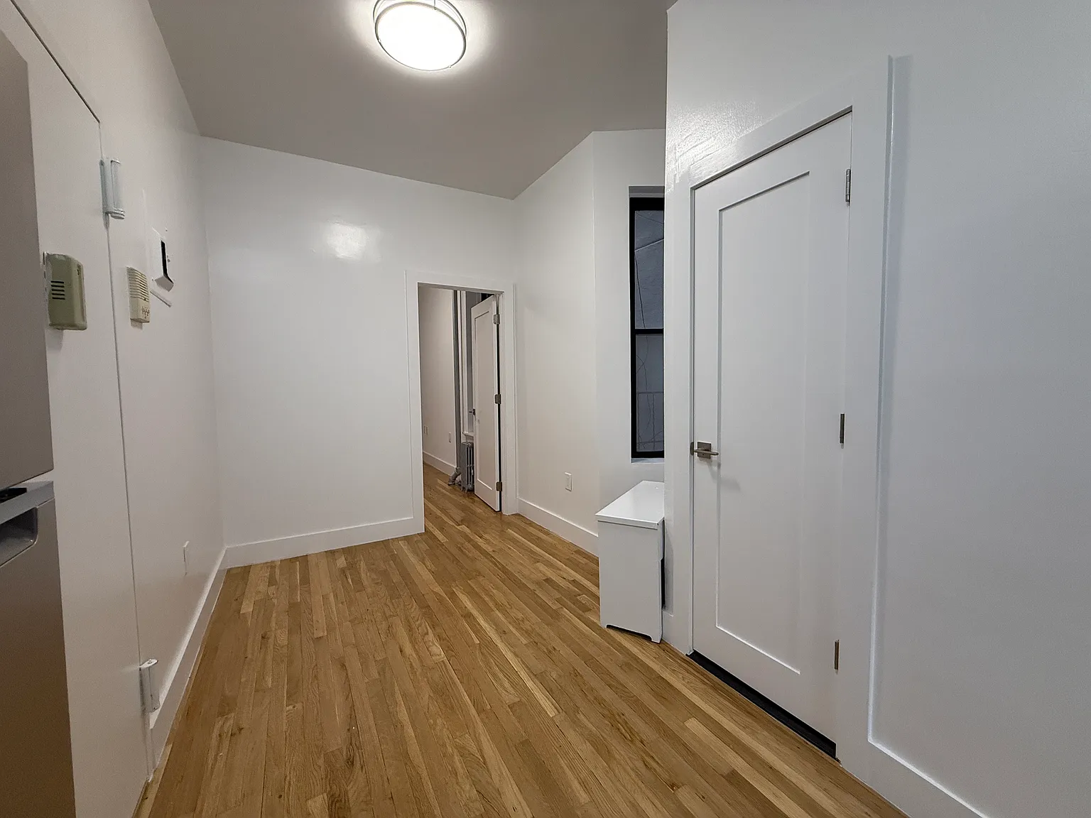 422 East 75th Street — Photo 2