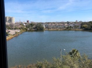 14 Lockwood Dr APT 4B, Charleston, SC 29401