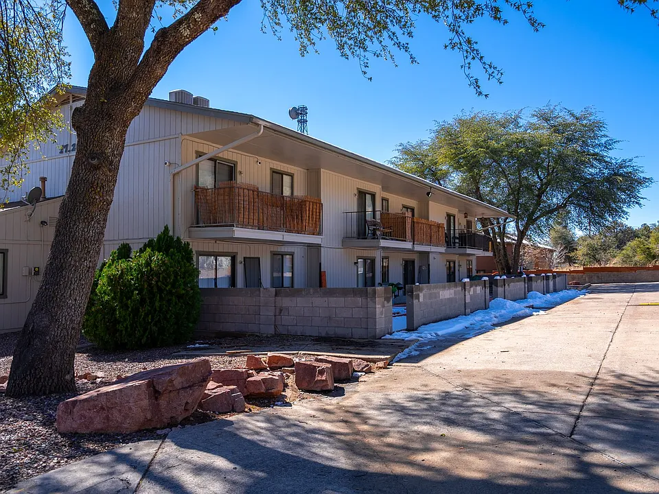 Payson's BEST location ... close to everything!!