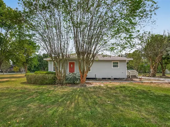 6928 Apache St, Houston, TX 77028