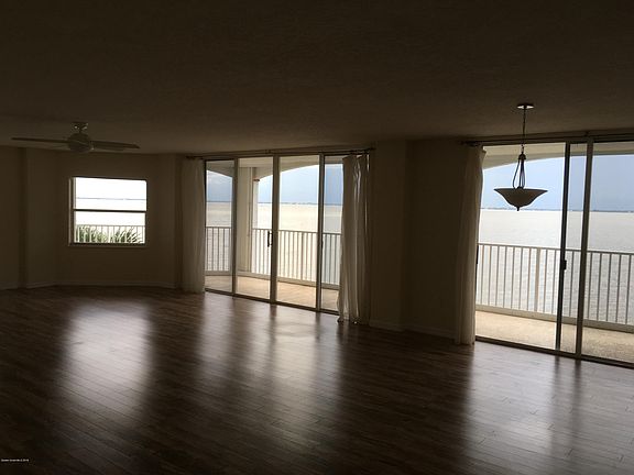 5th image of 8964 Puerto Del Rio Dr Unit 301