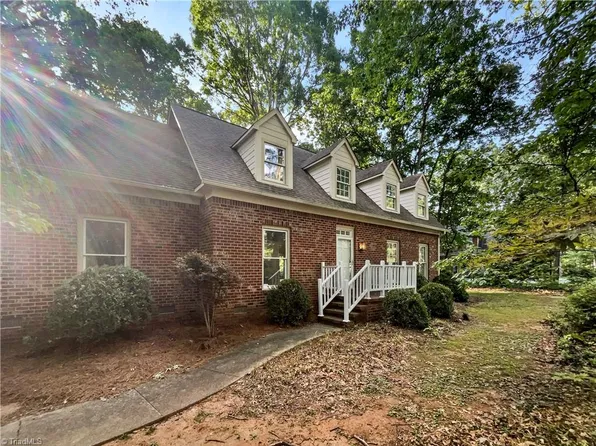 5605 Southstone Dr, Greensboro, NC 27406