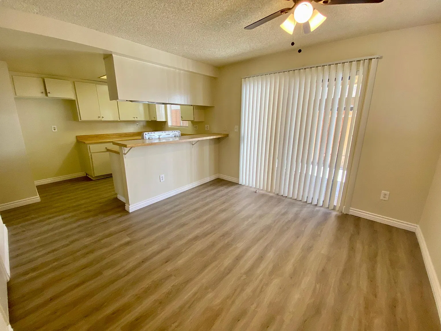 3 bed, 2.5 bath, $2,995 — Photo 3