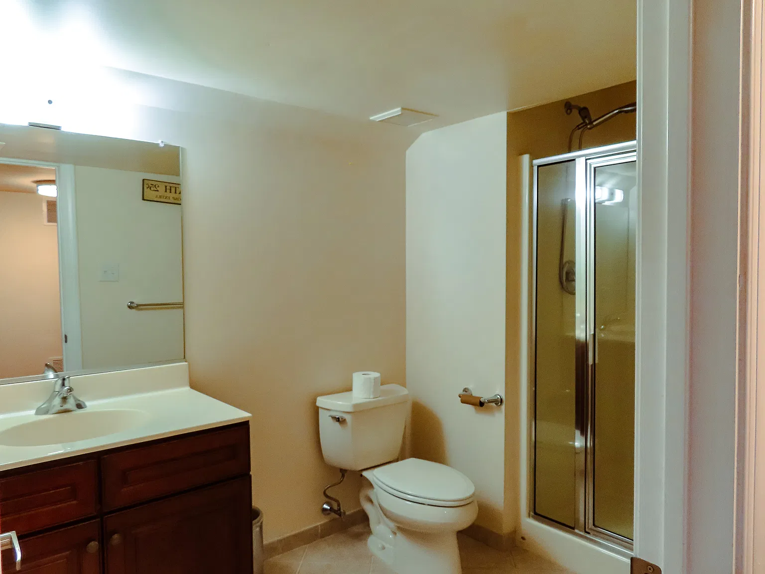 4 bed, 3480 sqft, $4,950 — Photo 2