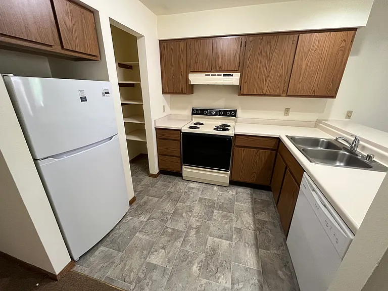 Londonderry Lofts — Photo 38