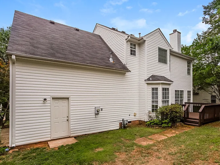 219 Forest Pond Rd — Photo 17