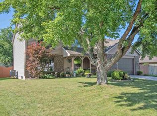 8720 Edwardsberg Pl, New Haven, IN 46774