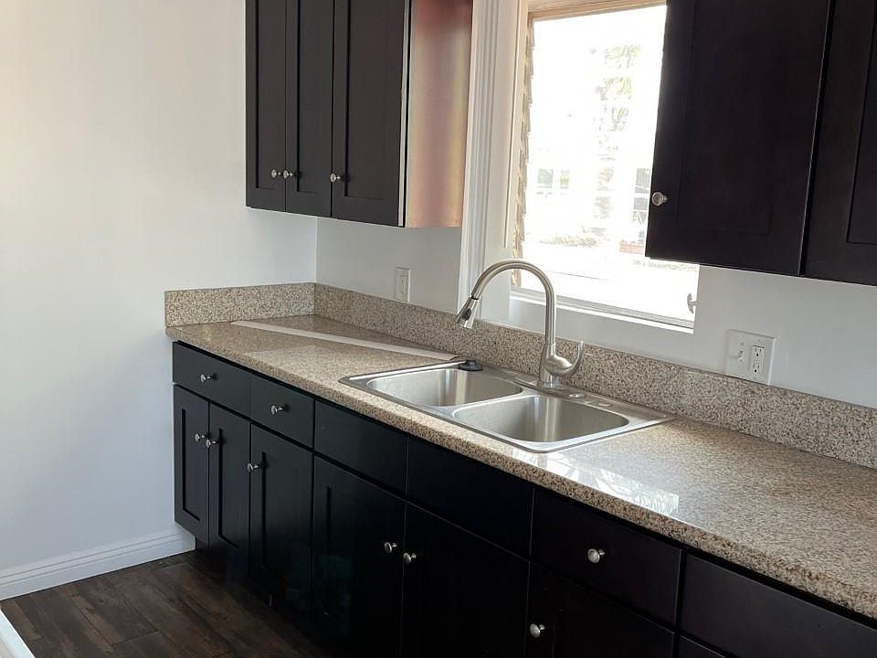 1st image of 130 N Cedar Ave APT 1