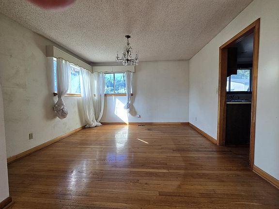 5th image of 204 Tupelo Ct