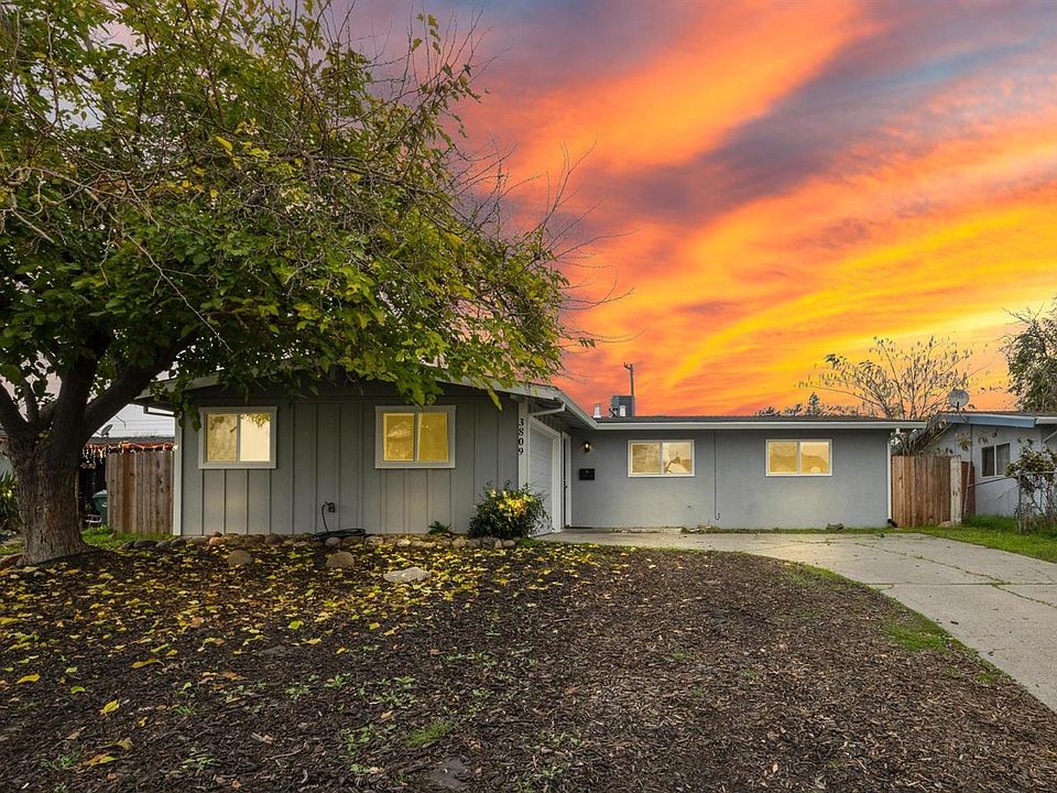 2nd image of 3809 Centinella Dr
