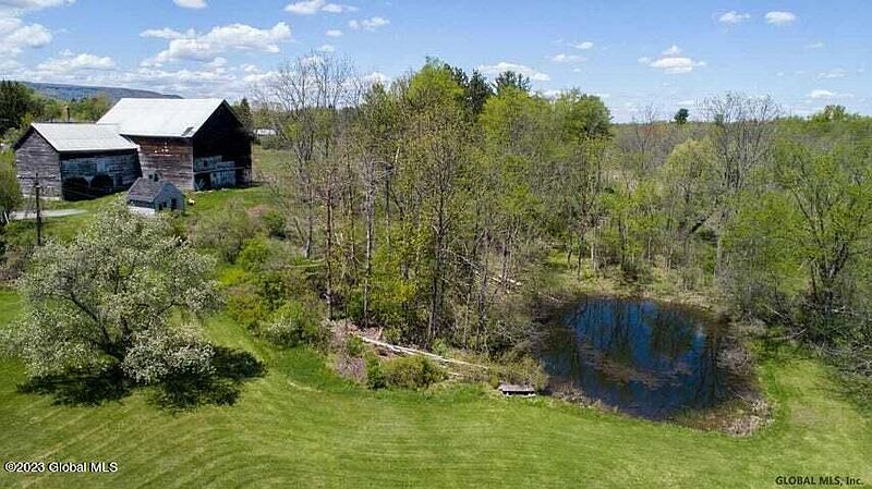 2nd image of 44 Country Lane