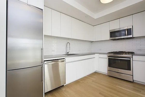 Rented by REAL New York | media 8