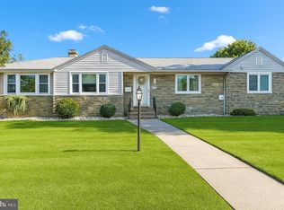 136 Cora Ave, Williamstown, NJ 08094